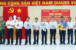 K&yacute; kết quy chế phối hợp v&ugrave;ng gi&aacute;p ranh giữa 3 x&atilde; Anh Dũng, Ka Đ&ocirc; v&agrave; Quảng Lập
