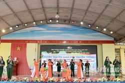 Trên 1.600 học sinh Trường THPT Cao Lộc được giáo dục truyền thống cách mạng