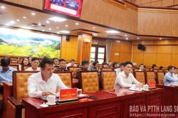 Đảng ủy UBND tỉnh tổ chức hội nghị th&ocirc;ng tin t&igrave;nh h&igrave;nh thời sự