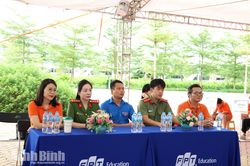 1.000 học sinh FPT School H&agrave; Nam k&yacute; cam kết n&oacute;i kh&ocirc;ng với tệ nạn x&atilde; hội
