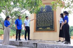 Những “địa chỉ đỏ” trên quê hương Đất Tổ