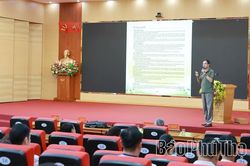 Trang bị kỹ năng nhận diện nhu cầu của trẻ em khuyết tật cho 200 c&aacute;n bộ y tế