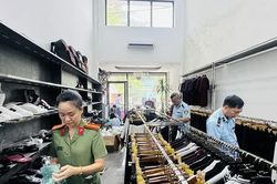 Tạm giữ số lượng lớn hàng hóa có dấu hiệu giả mạo nhãn hiệu