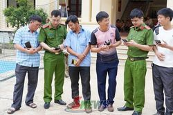 Xóa 'lõm sóng', phổ cập kỹ năng số cho người dân vùng cao