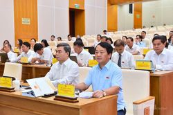 Th&ocirc;ng qua 11 nghị quyết quan trọng tại Kỳ họp thứ năm HĐND tỉnh kh&oacute;a XX