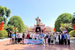 Công ty cổ phần Xi măng Tân Quang chăm lo cho người lao động