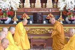 Chư Tăng Ni các trú xứ trên địa bàn phường Vũng Tàu (TP.HCM) làm Lễ Tứ tứ