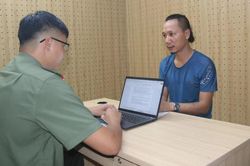 TP.HCM: Bắt người thả diều, g&acirc;y ảnh hưởng 16 chuyến bay tại T&acirc;n Sơn Nhất