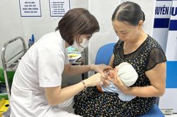 Tiêm chủng theo vòng đời góp phần giảm gánh nặng bệnh tật