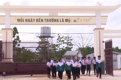 Đắk Lắk: Trường mới nơi biên giới, thêm niềm vui đến lớp