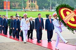 L&atilde;nh đạo Đảng, Nh&agrave; nước v&agrave;o Lăng viếng Chủ tịch Hồ Ch&iacute; Minh dịp 2/9