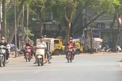 Hà Nội: Giảm mưa, trưa chiều oi bức