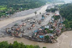 Từ thảm họa Nepal đến cảnh báo cho vùng núi