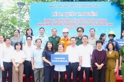 Phường Giảng Võ ra quân bảo đảm vệ sinh môi trường, trật tự đô thị