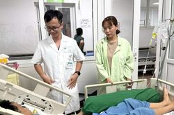 Hà Nội: Cứu sống nam sinh 17 tuổi ngừng tim 45 phút