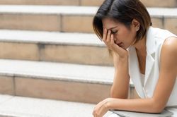 Những cung hoàng đạo càng buồn càng im lặng, chẳng bao giờ than vãn