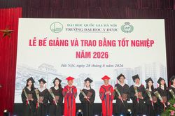 407 b&aacute;c sĩ, dược sĩ, cử nh&acirc;n bước v&agrave;o h&agrave;nh tr&igrave;nh chăm s&oacute;c sức khoẻ nh&acirc;n d&acirc;n