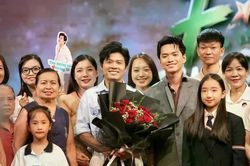 'Vũ trụ Fandom' đưa nghệ sĩ và người hâm mộ đến gần nhau