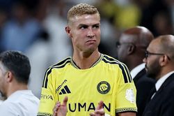 CĐV tố Ronaldo 'cướp' bàn thắng của đồng đội