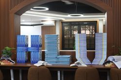 Một trường đại học lập tổ kiểm tra giáo trình giả