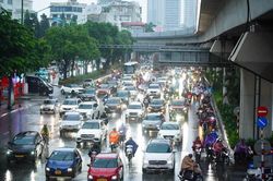 Thời tiết hôm nay 29.8: Bắc Bộ mưa dông, Trung Bộ nắng nóng
