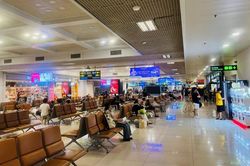 Ngày đầu nghỉ lễ 2.9, sân bay bước vào cao điểm