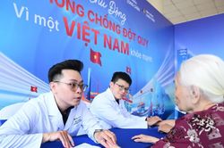 Chung tay chăm sóc sức khỏe cho người dân đặc khu Côn Đảo