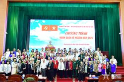 Lữ đo&agrave;n 171, V&ugrave;ng 2 Hải qu&acirc;n giao lưu với Hội chiến sĩ c&aacute;ch mạng bị địch bắt t&ugrave; đ&agrave;y TP Hồ Ch&iacute; Minh