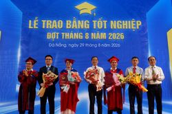 Trường Đại học Bách khoa Đà Nẵng trao bằng tốt nghiệp cho 1.697 tân tiến sĩ, thạc sĩ, kỹ sư, kiến trúc sư, cử nhân năm 2026