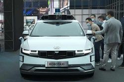 Hyundai hé lộ chiến lược mới - robotaxi, giá pin rẻ hơn 30%