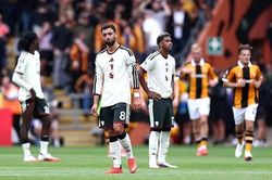 Siêu máy tính dự đoán bất ngờ về Man Utd tại Champions League 2026/27