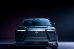 Xe điện Lexus sắp có thay đổi 'bước ngoặt'