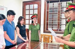 Cặp vợ chồng giả danh lương y tự chế thuốc bán cho người tiêu dùng