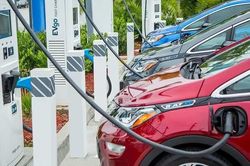Các nước đầu tư mạnh về trạm sạc xe điện