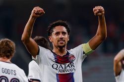 PSG thoát thua khó tin trước Lille phút bù giờ