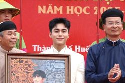 Ca sĩ MONO làm Sứ giả quảng bá di sản văn hóa Huế