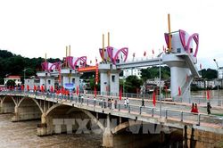 Khánh thành đập dâng nước tạo cảnh quan trên sông Lô
