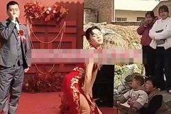 Cô dâu bất ngờ làm một việc giữa đám cưới, chú rể ngượng chín mặt rồi lặng lẽ bỏ đi