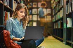 Những mẫu laptop đáng mua cho mùa tựu trường 2026