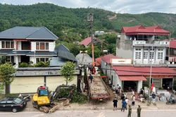 Sạt lở nhà dân tại phường Yên Dũng, không thiệt hại về người