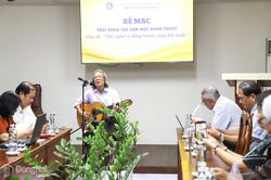 Văn nghệ sĩ đồng hành cùng đất nước