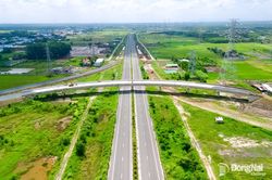 Những &ldquo;si&ecirc;u dự &aacute;n&rdquo;mở đường ph&aacute;t triển