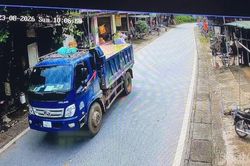 Công an xã Bảo Ái xử phạt lái xe tải chở vật liệu không che chắn qua camera AI