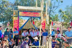 Giữ văn hóa từ những cách làm mới