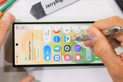 Đánh giá độ bền của Samsung Galaxy Z Fold8 Ultra qua bài thử bẻ cong và cào xước khắc nghiệt