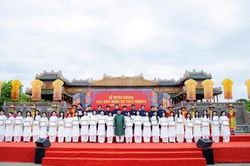Tái hiện Lễ Truyền Lô, tôn vinh học sinh tiêu biểu