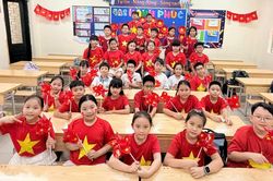 Hà Nội dự kiến cấp miễn phí sách giáo khoa từ năm học 2027-2028
