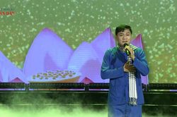 Chương trình nghệ thuật chính luận 'Nắng Ba Đình': Ca khúc 'Vào lăng viếng Bác'