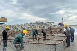 Thi công xuyên lễ trên công trường đảm bảo thoát lũ lớn nhất Đông Nam Á