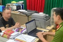 Mâu thuẫn, nợ nần, mang chai đựng sơn ném vào nhà đối thủ